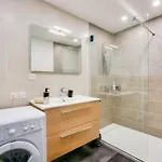 Lovely 2 Bedroom Flat With Balcony Near The Centre Apartament Strasburg